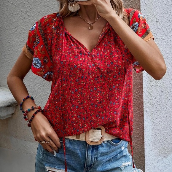 15 Boho Floral Print Butterfly Sleeve Top - Picture 2 of 4